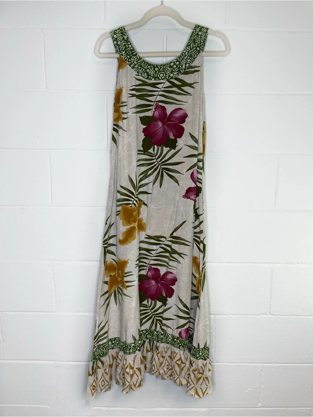 Soft Surroundings Floral Tropical Maxie Dress 100% Rayon With Pockets Bohemian